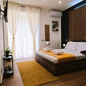 Blackwoody Contemporary - Centro Storico Guest house Naples